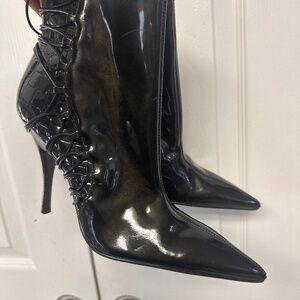 Carlos by Carlos Santana Electric Black Patent Leather Lace-Up Ankle Bootie 10M